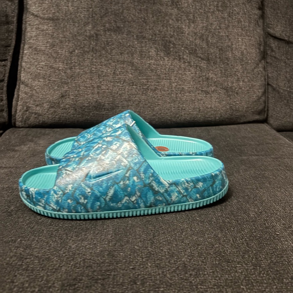 Women’s Nike Calm Slides Sandals X NorBlack NorWhite Dusty Cactus Various Sizes - Picture 3 of 6